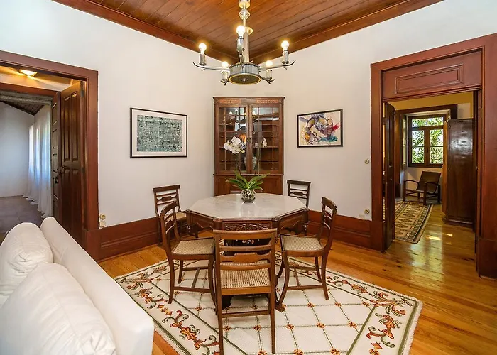 Casas De Massinos * Barroselas